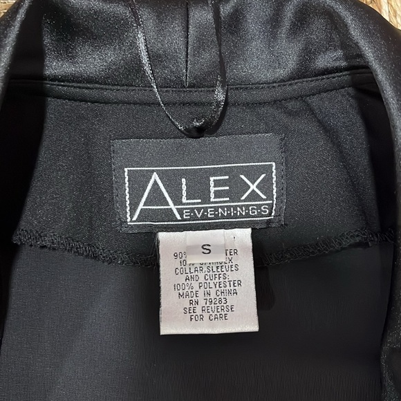 ALEX evenings, black velvet blouse, size S, great condition. - Picture 12 of 15